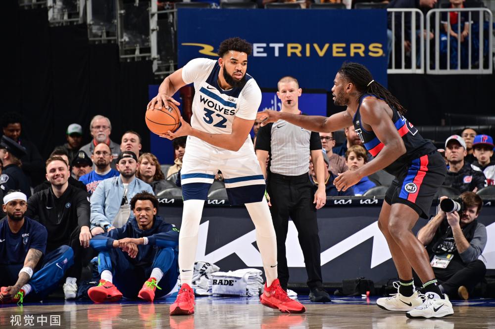 亚冬点将台 ｜ 谷爱凌能否一人独得三金？.